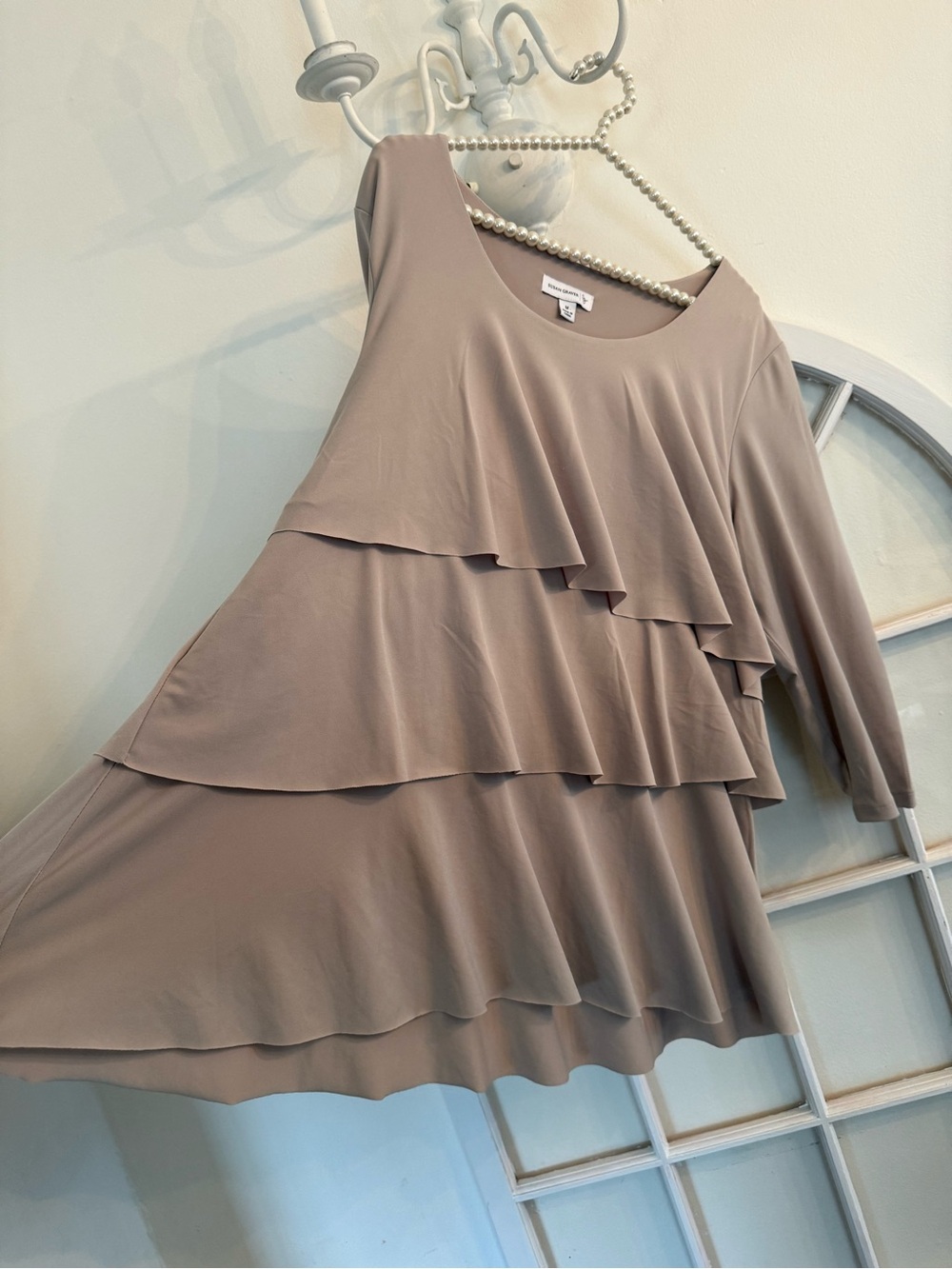 Susan Graver Liquid Knit Tiered Ruffle Tunic Top Taupe Beige Ruffle top - Size M